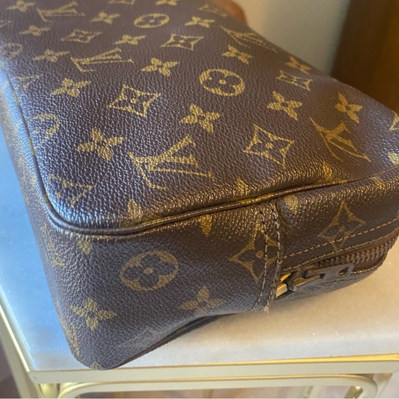 28 Louis Vuitton Monogram Trousse de Toilette Pochette Accessories Pouch - Picture 9 of 14